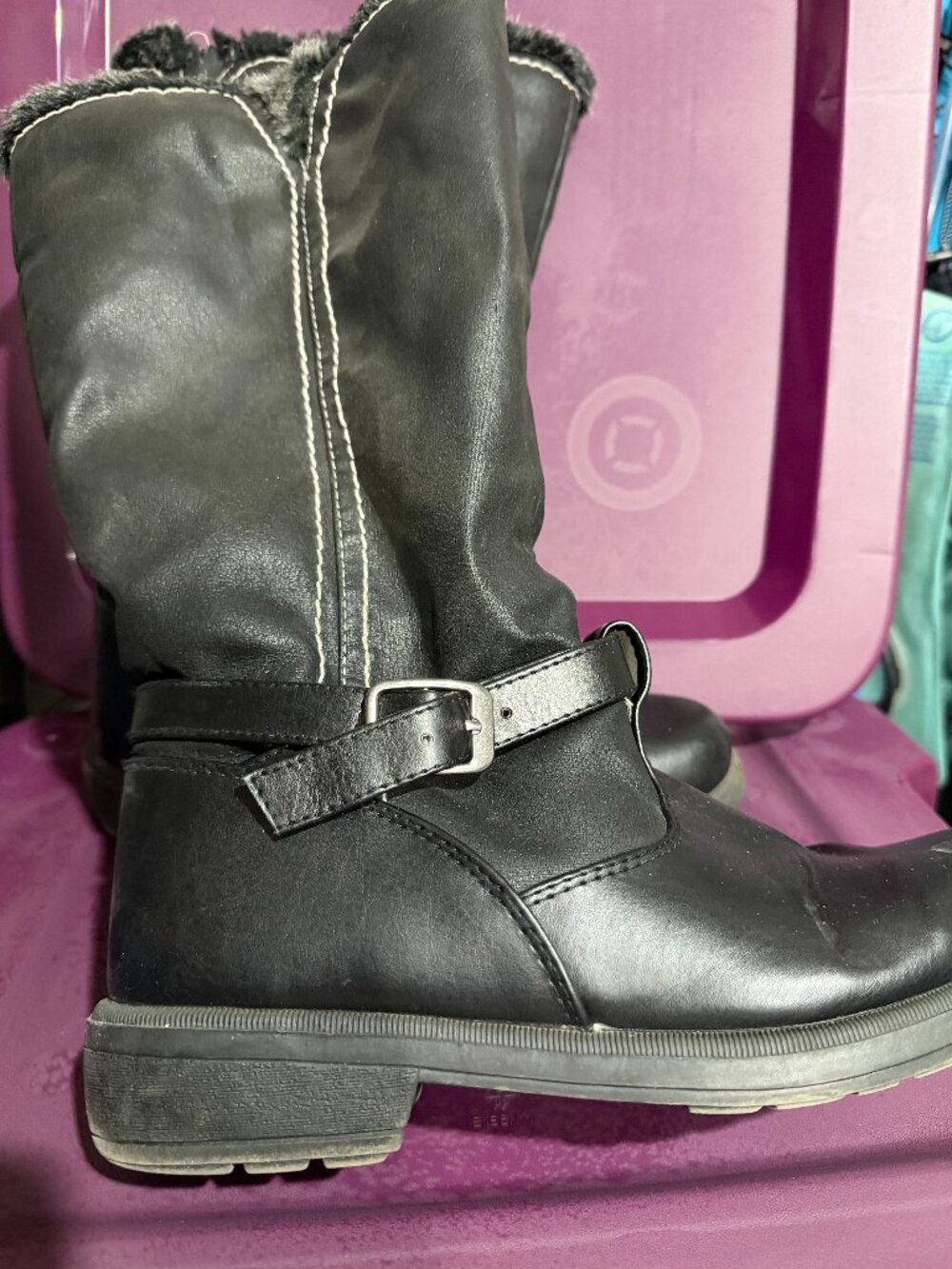 Black Boston Accent Fur boots Size 9.5